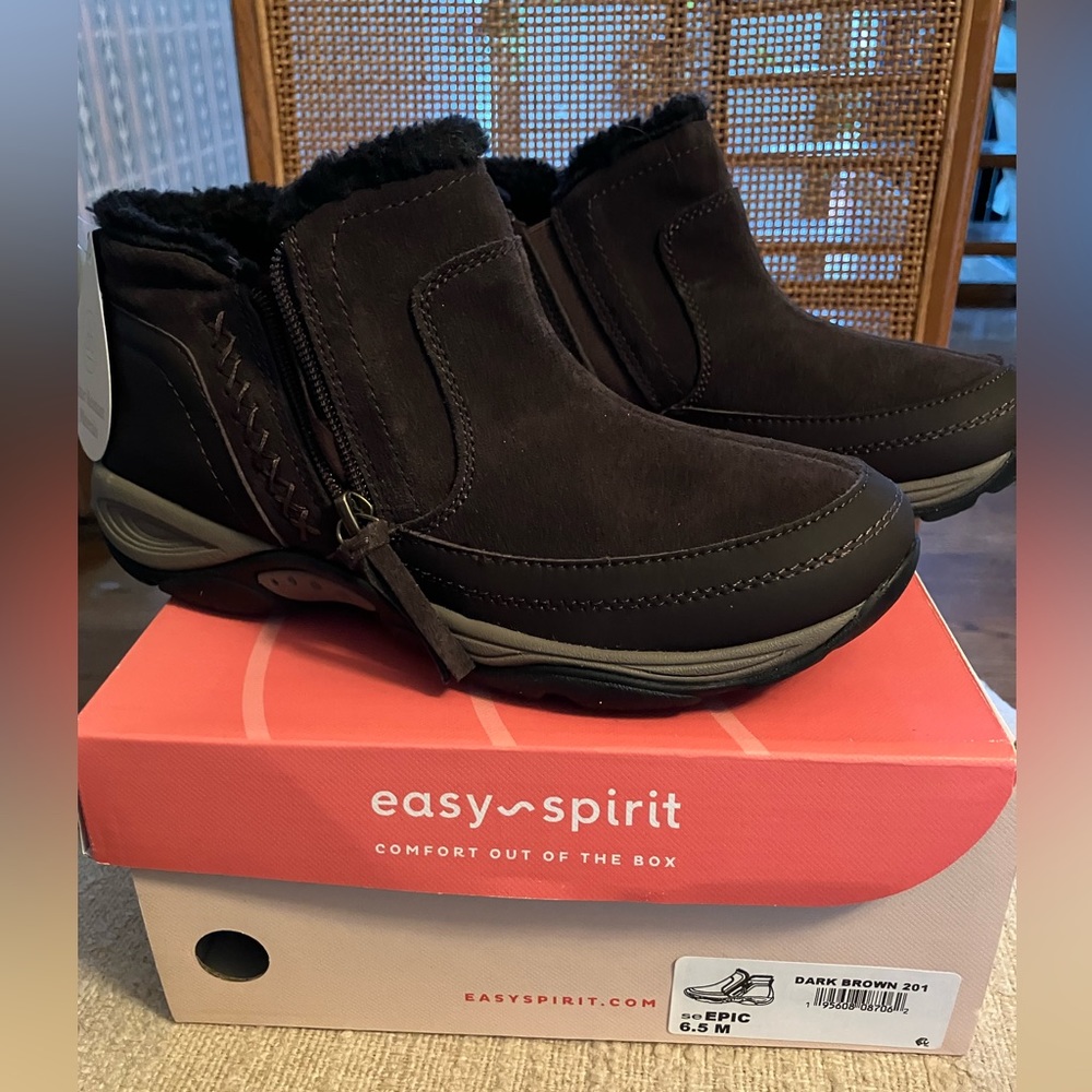Easy Spirit Dark Brown Epic Zip Ankle Boots Size 6.5 Medium Width New in Box
